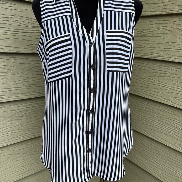 EXPRESS STRIPE SLEEVELESS BLOUSE, pockets, button down. women's size XS - Picture 2 of 5